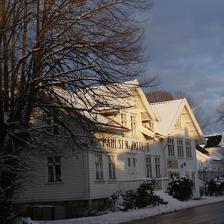 Paulsens Hotel Lyngdal Buitenkant foto